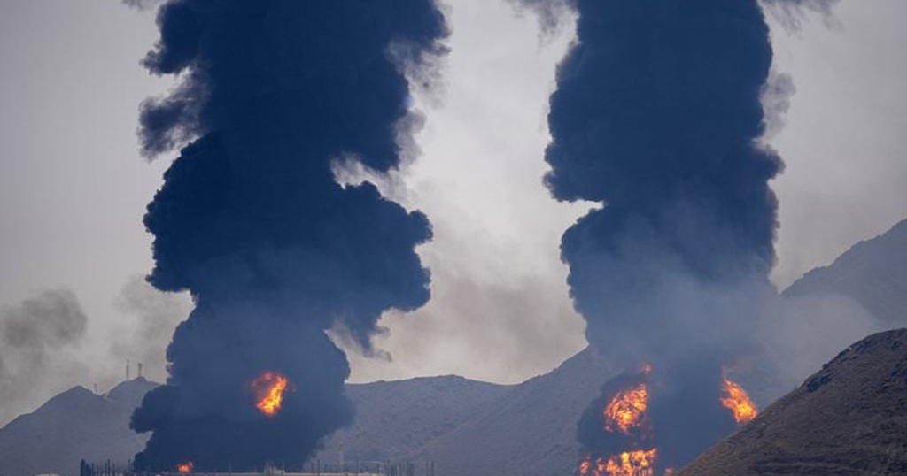 El asedio a Fujaira: la guerra híbrida y el pulso por el crudo en el Golfo de Omán
