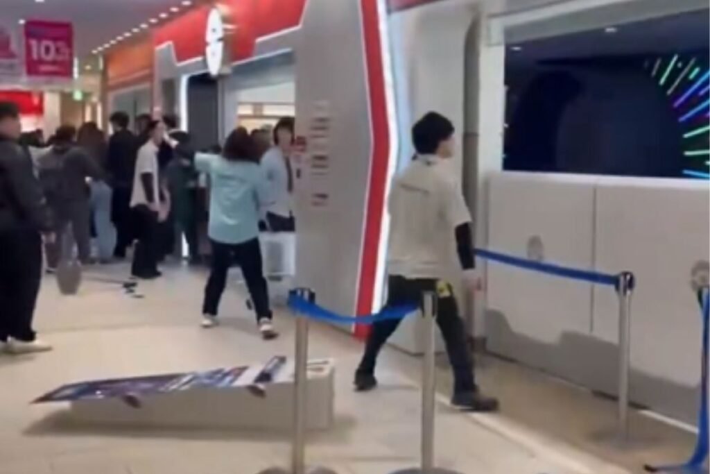 Impacto de la violencia extrema en el retail de Japón en sucursal de Pokémon