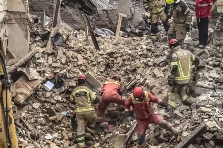 La escalada en Irán se prolonga: Israel detalla planes para tres semanas más de ofensiva