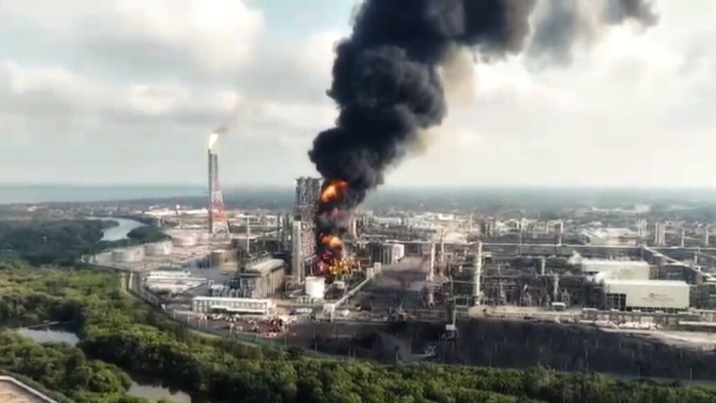 Crisis en Pemex: La negligencia operativa que devora 25,000 millones de dólares