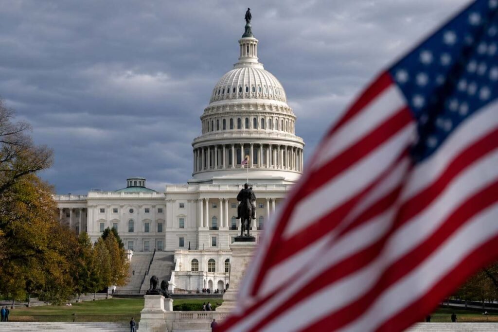 Senado de EU concede cheque en blanco militar a Trump frente a Cuba