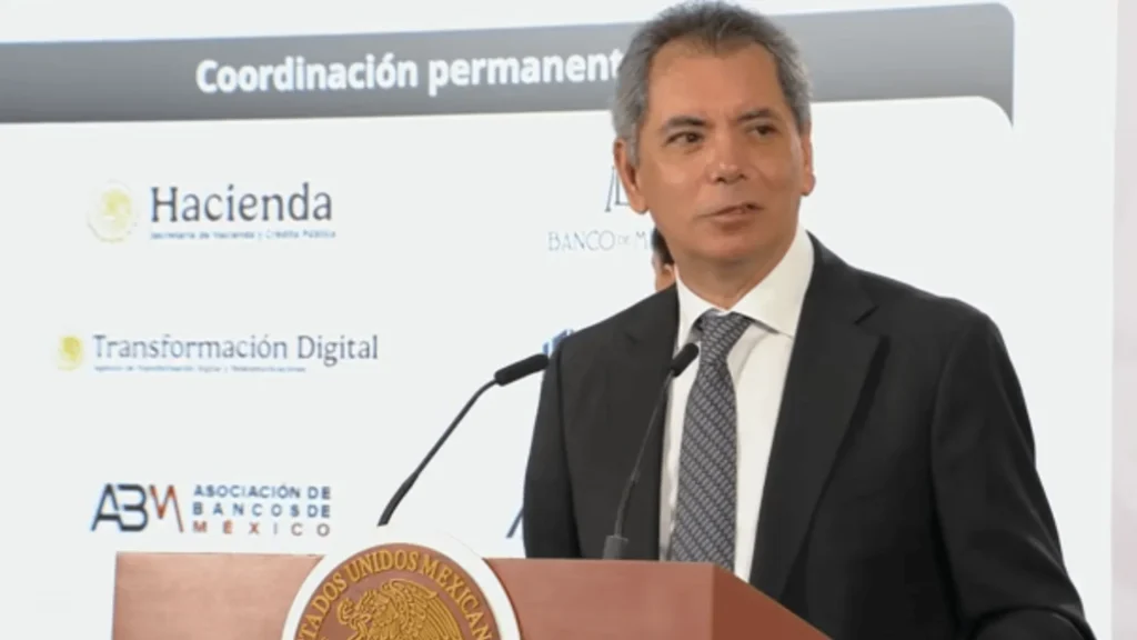 Hacienda y banca pactan tregua digital para frenar el alza de gasolinas