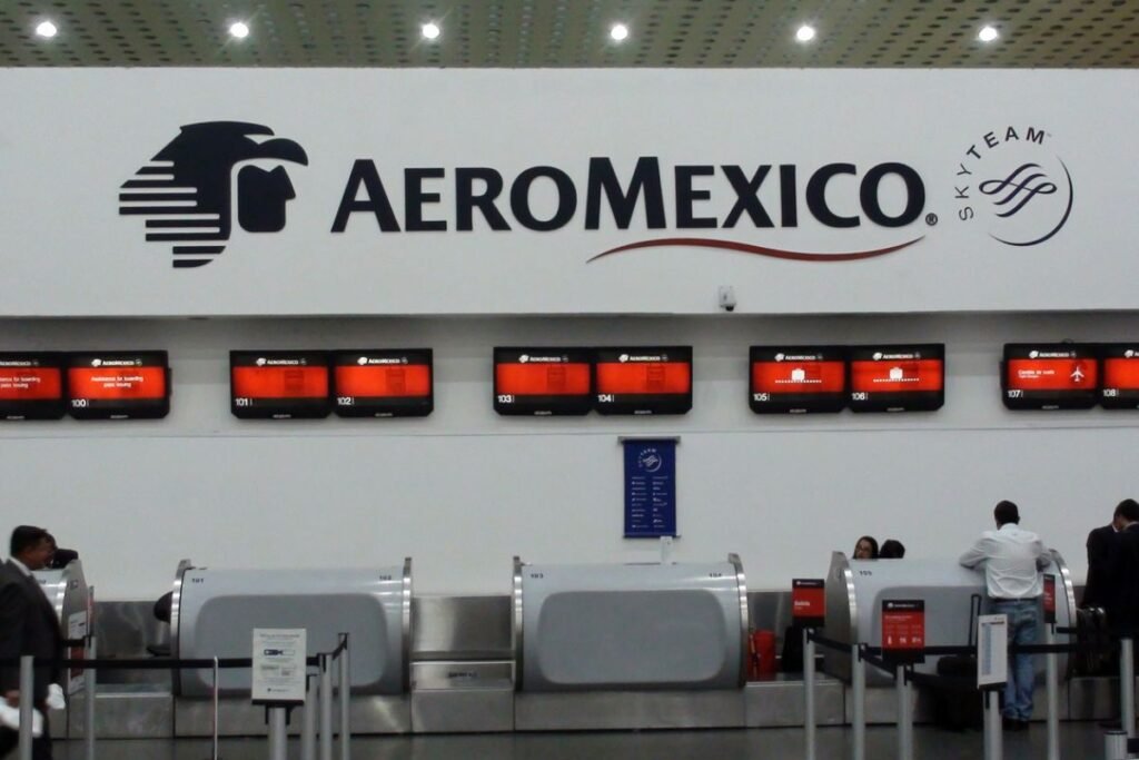 El fin de los vuelos baratos: Aeroméxico traslada el costo de la guerra al pasajero