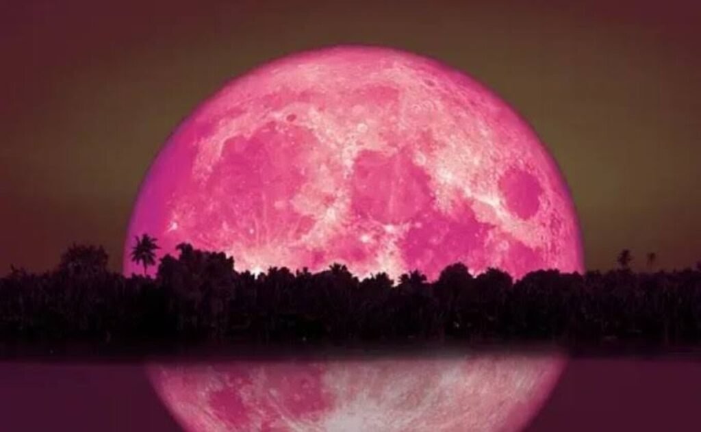Guía astronómica de la Luna Rosa 2026 y calendario estelar anual