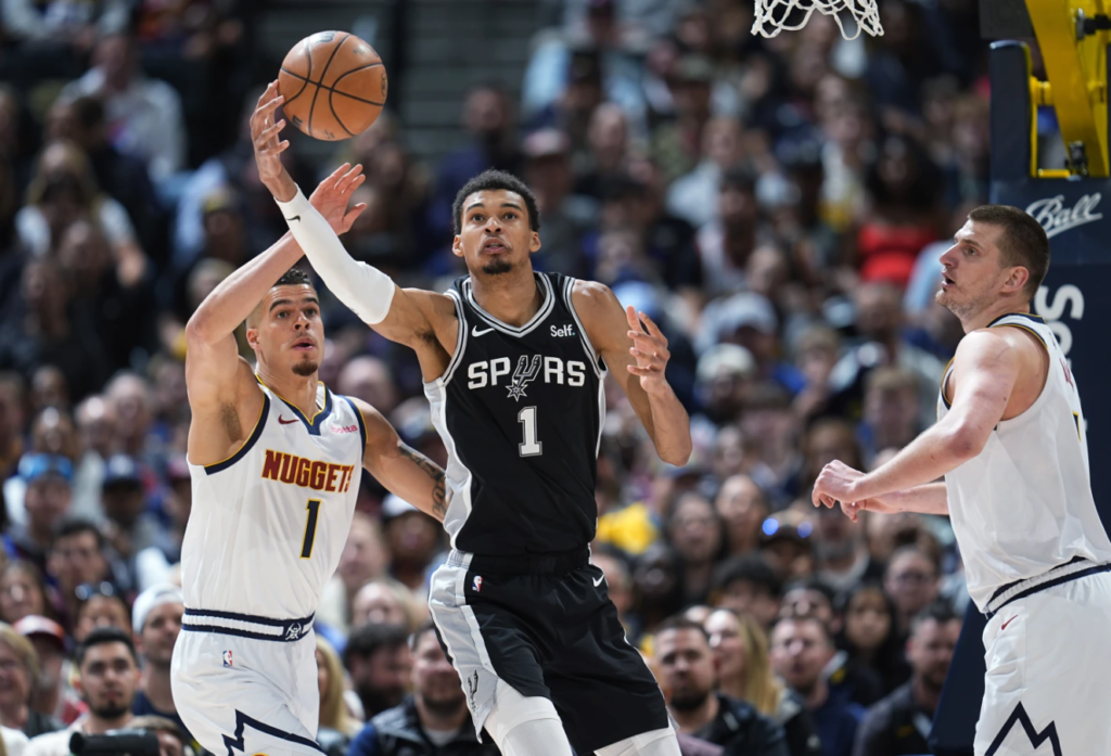 Cronología: Spurs y Nuggets deciden la jerarquía del Oeste en un choque de rachas históricas