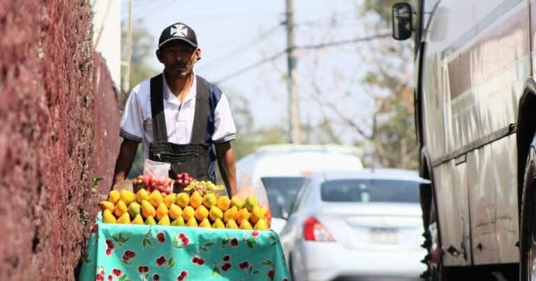 México: la economía informal dispara la pobreza y frena el PIB