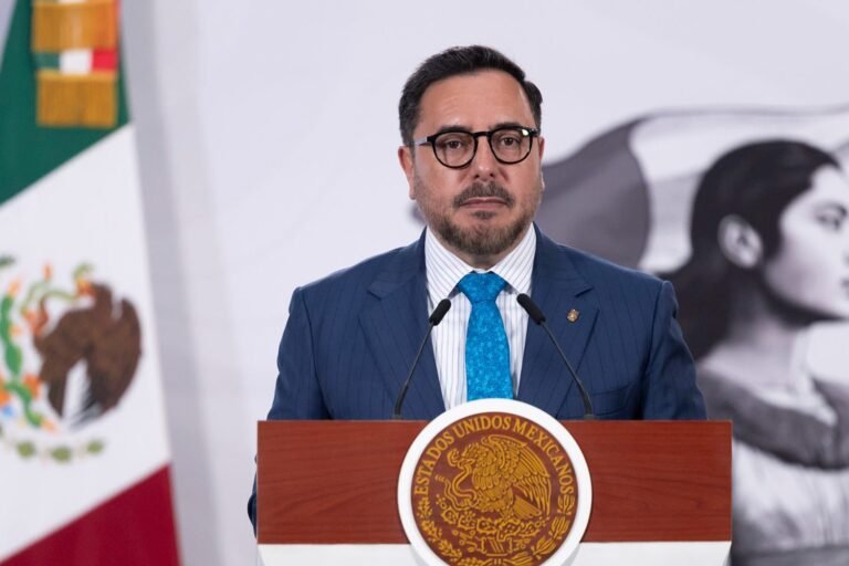 IPN desmiente salida de Reyes Sandoval, pero la trama judicial amenaza su gestión