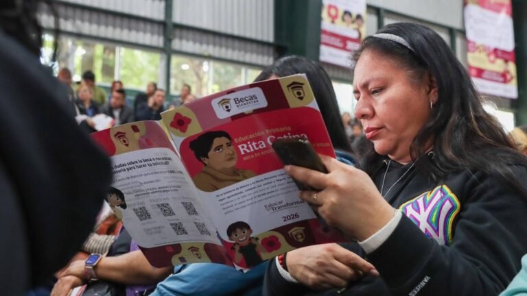 Coahuila posterga becas Rita Cetina: ¿Retraso o fallo en el registro?