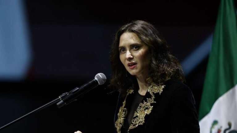 Madrid clama abandono en México: Ayuso culpa a Sheinbaum y España