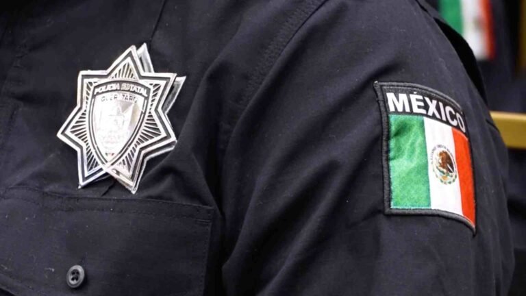 Policía estatal responde a persecución con detenciones y arsenal incautado