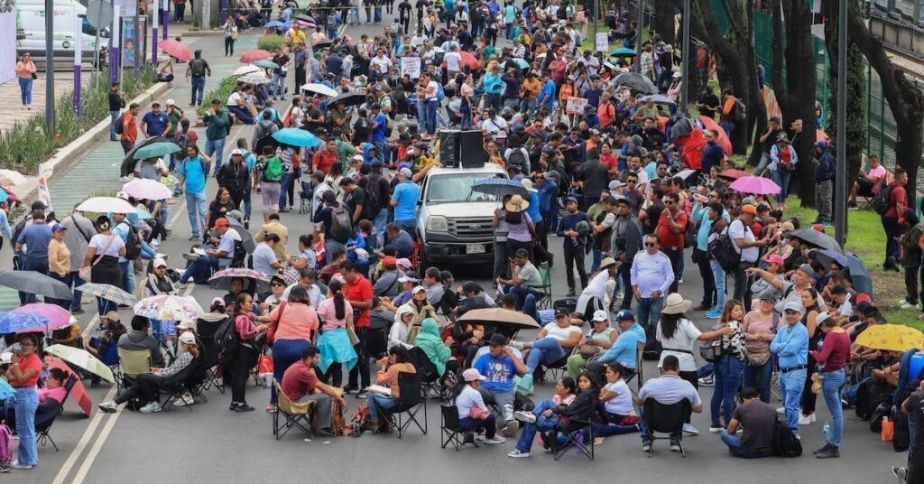 SSC blinda Estadio Banorte: frustra avance de CNTE en protesta